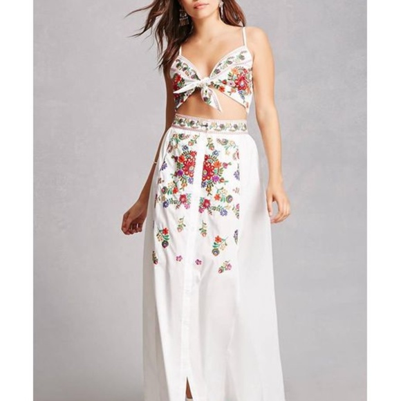 ISO embroidered cropped cami and maxi skirt set - Picture 1 of 3